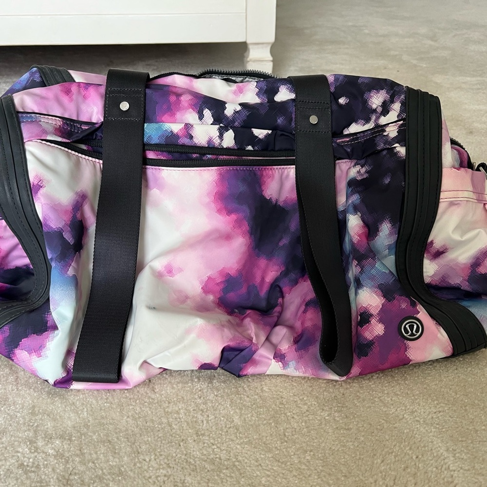 lululemon urban warrior duffle bag blooming pixie